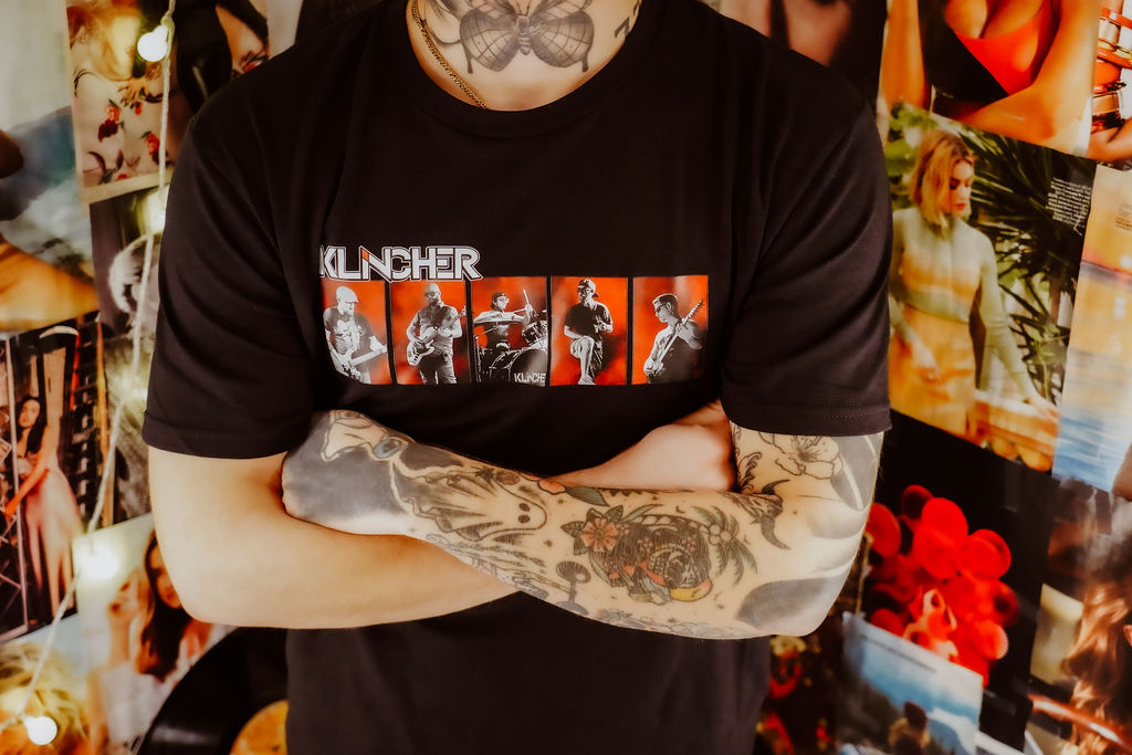 Klincher Band Tee