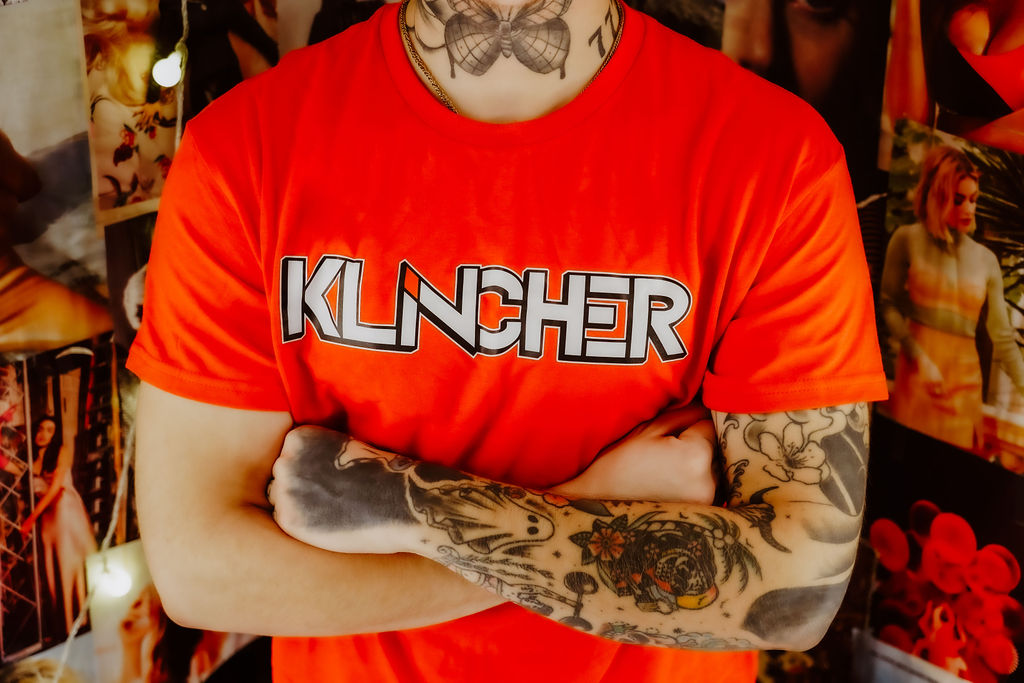 RED Klincher shirt Jackson hero